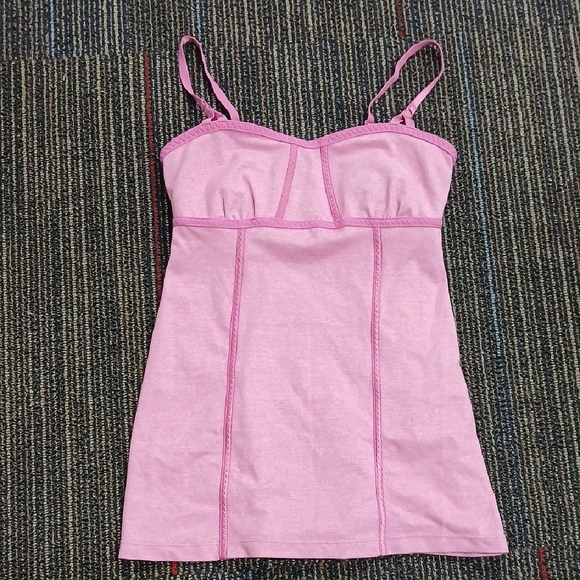Lululemon Ariel Tank size 6 - Picture 3 of 7